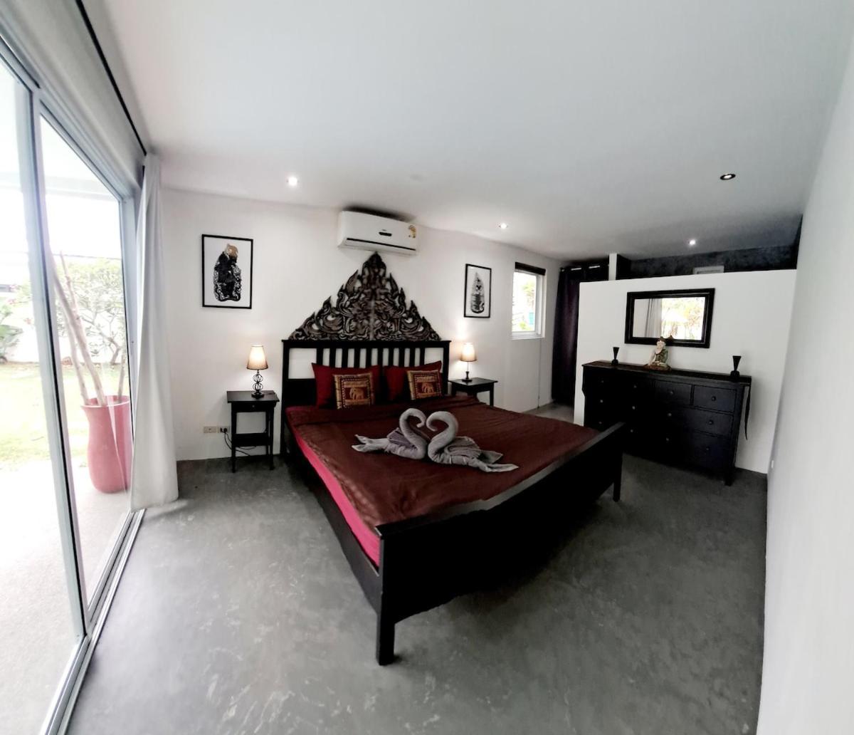 Holiday home Modern Vith Pool, Montain View And Tropical Garden