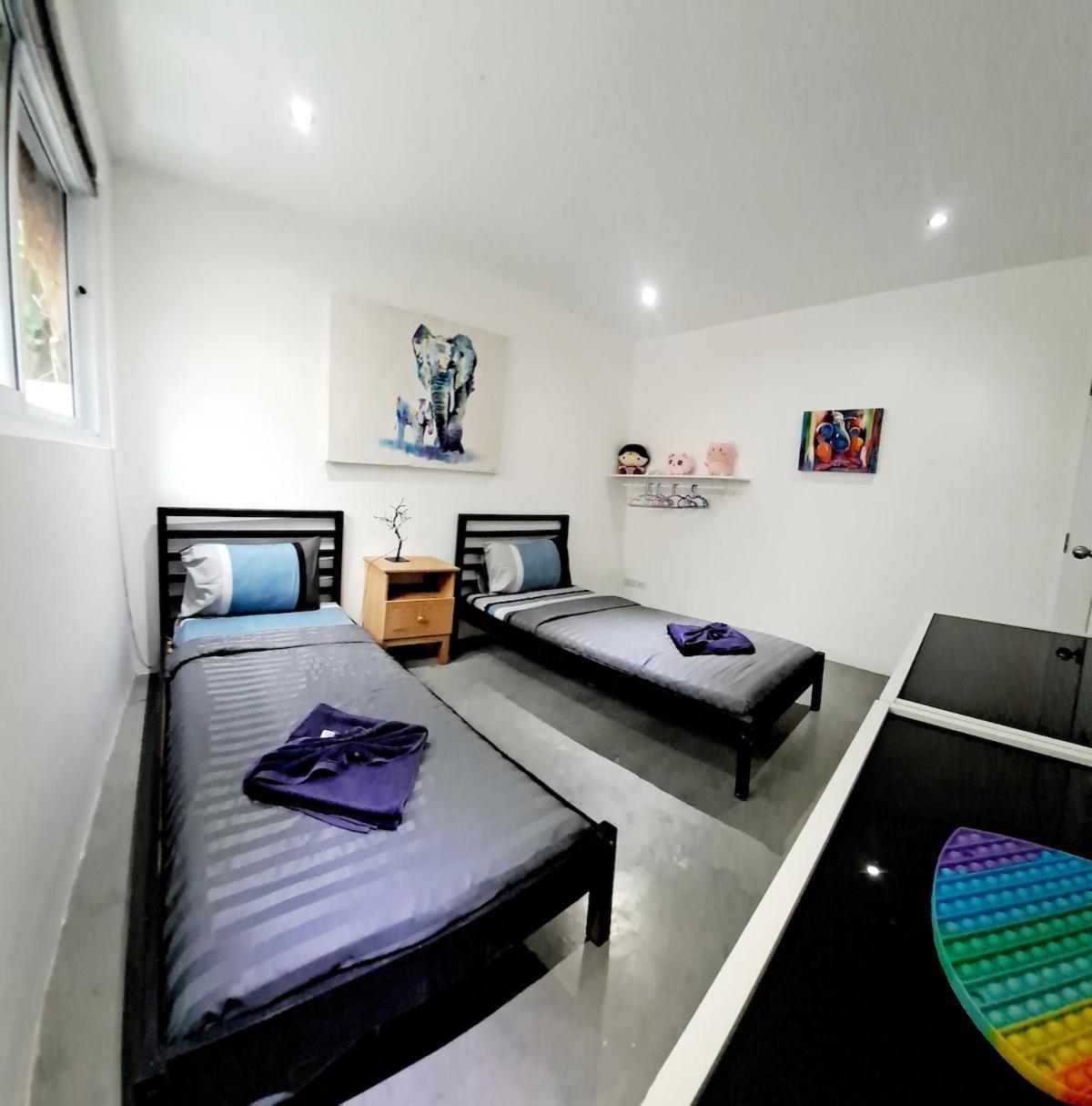 Modern Vith Pool, Montain View And Tropical Garden Holiday home *